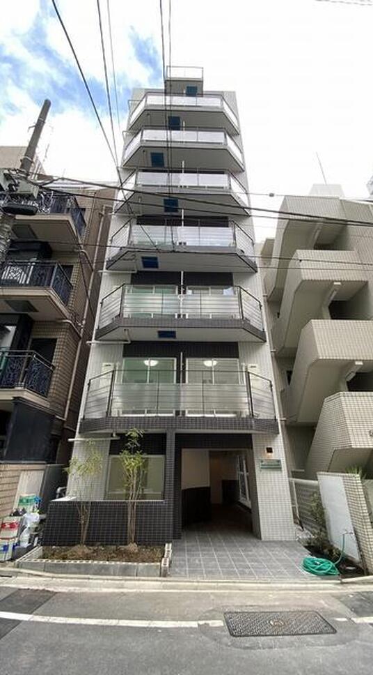 Modern Residence 新宿御苑