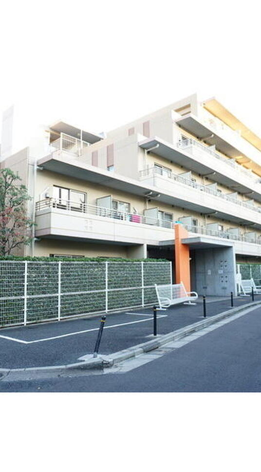 メゾン・ラフィーネ