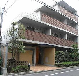 ラティエラ学芸大学