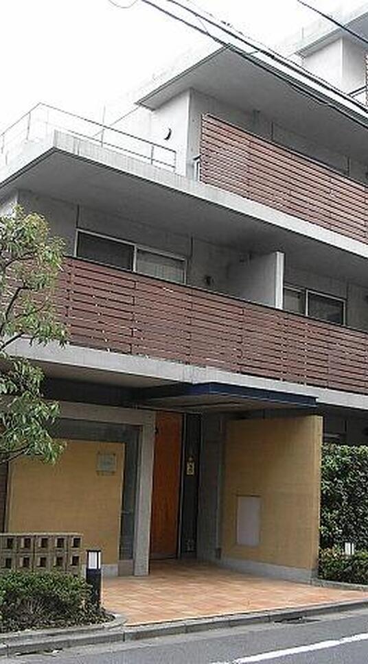 ラティエラ学芸大学