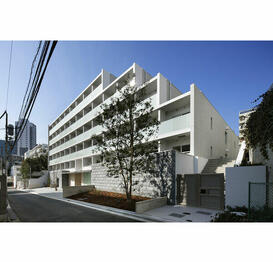 ガーデン東新宿