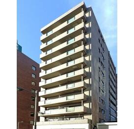 コモドール雷門