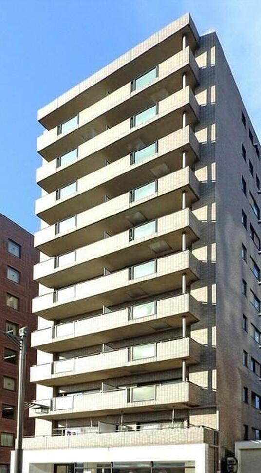 コモドール雷門