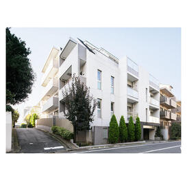 コンフォリア市谷薬王寺