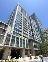 白金ザ・スカイ West