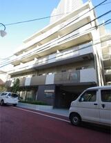 フロレスタアヤメ