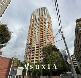 青山パークタワー