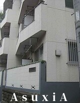 メゾンスリーゼ