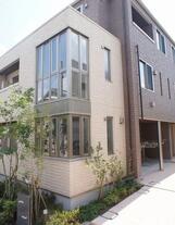 ヴォーヌング平町1