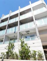 PREMIUM CUBE 新宿中井