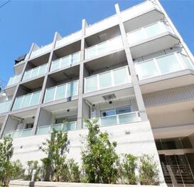 PREMIUM CUBE 新宿中井