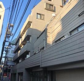 アーミーヒルズ