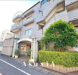 ラスターハウス