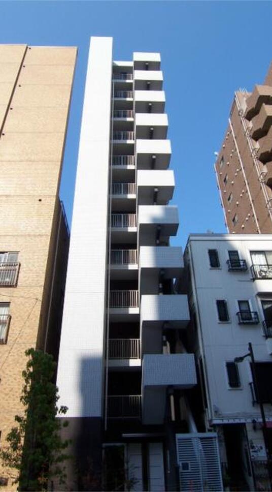 ジェノヴィア西新宿グリーンウォール