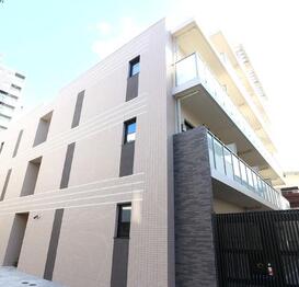 ダン・ラベニール北新宿