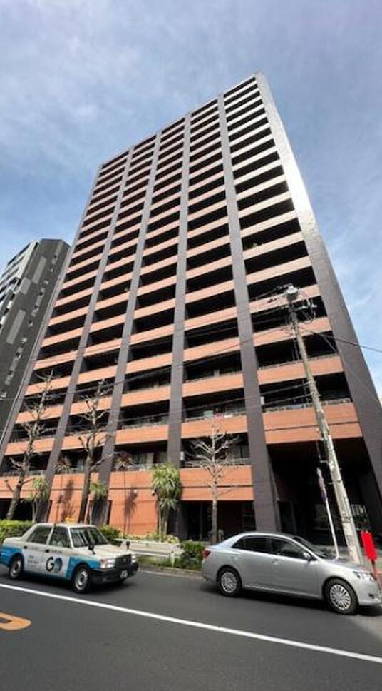 ラ・プラースウエスト