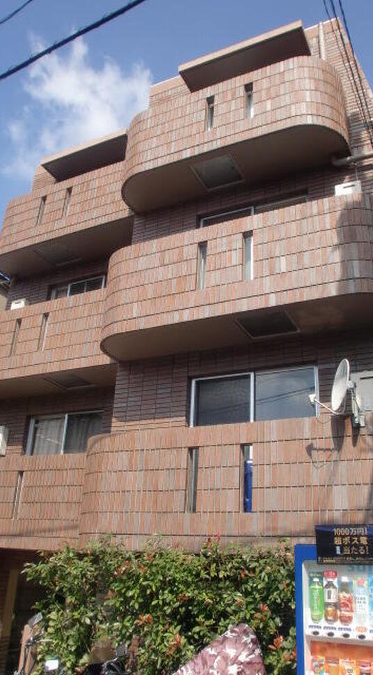 ルピナス・コート