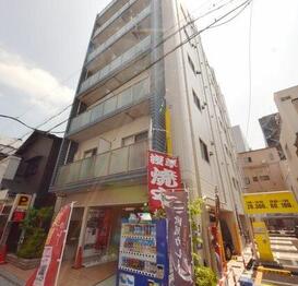 ペトリュウス浅草雷門