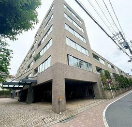 松濤アパートメント