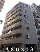 クレストパレス