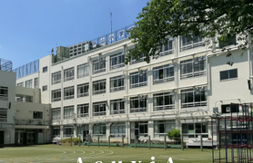 戸山小学校