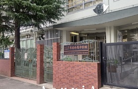 原宿外苑中学校
