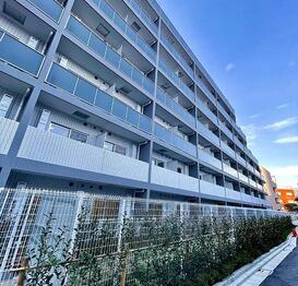 プレール・ドゥーク新宿West