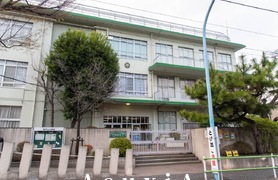 西戸山小学校