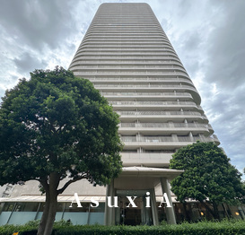 リバーポイントタワー