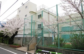 牛込第三中学校