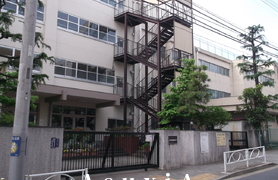 中根小学校