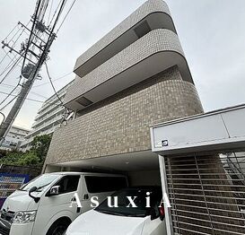 アドニスパセーニア