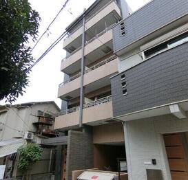 IL MEZZO DI TOKYO,DUE