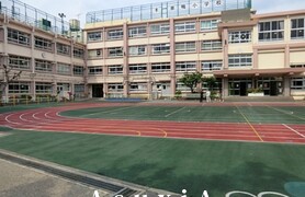 巣鴨小学校