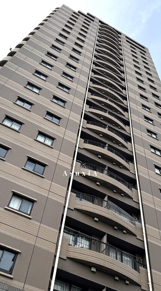 センテニアルタワー