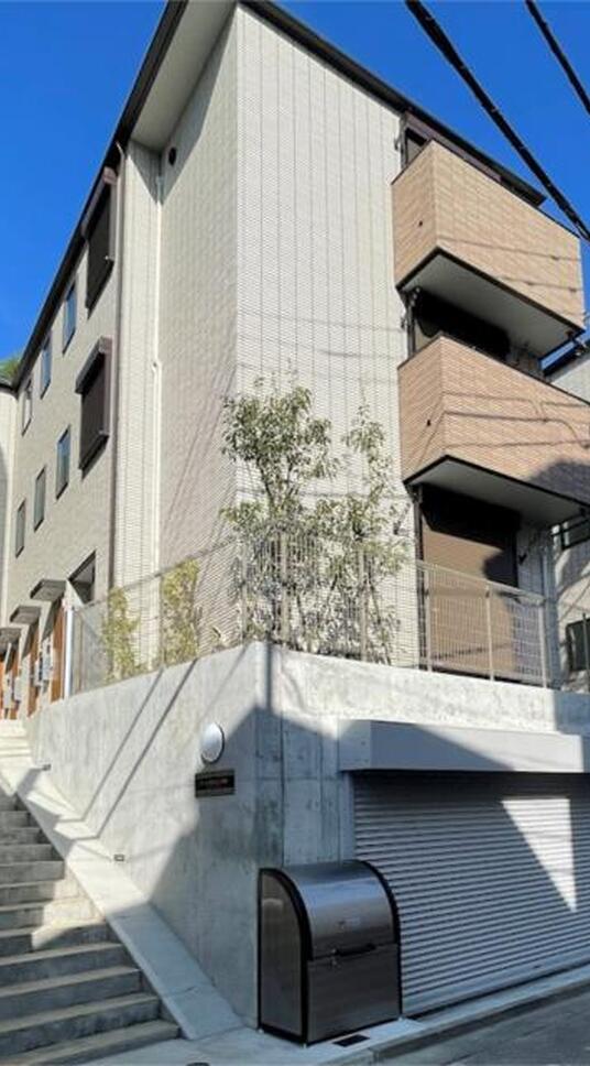 トーレ池田山 B棟