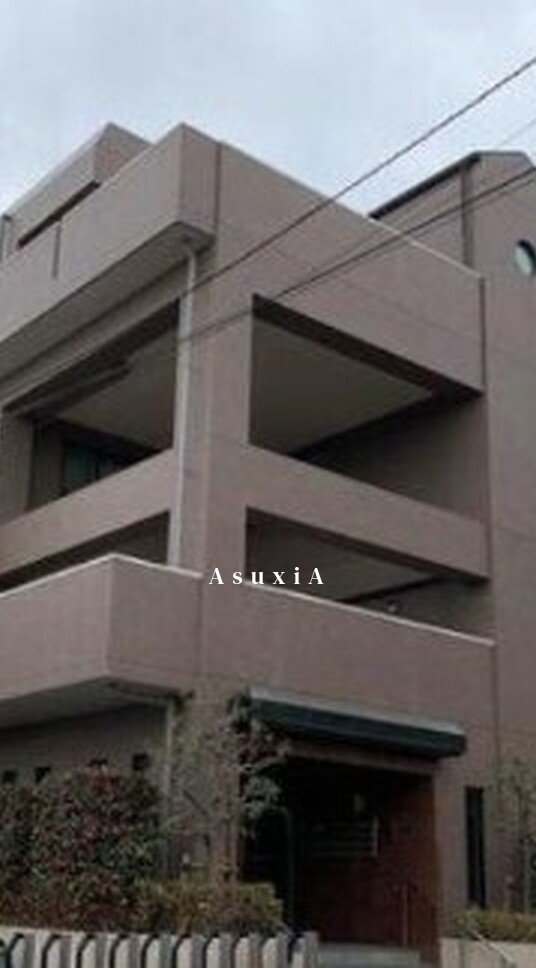 エマーレ板橋四葉