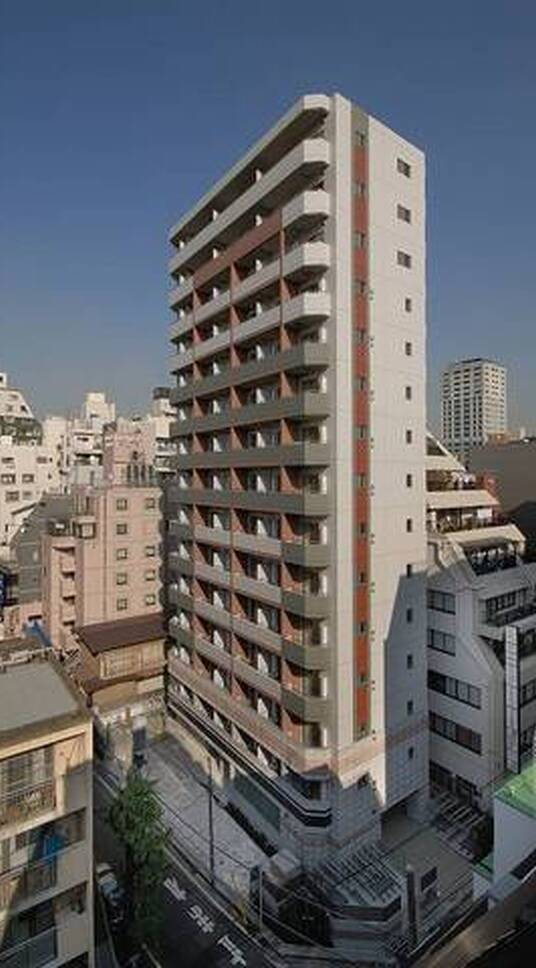 ガーラ・ステーション新宿御苑前