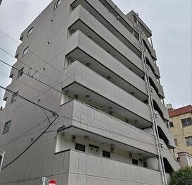 スプリームサカイ