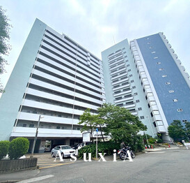 戸山ハイツ27号棟