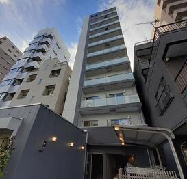 アンノアングランデ