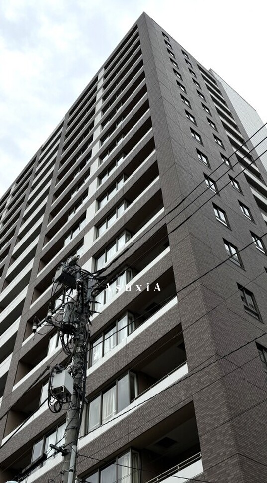 エンブレムコート明石町