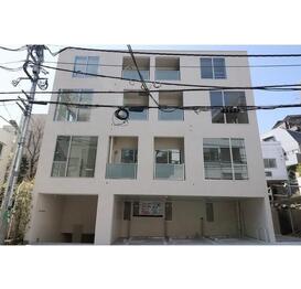 Nanpeidai HillTop House