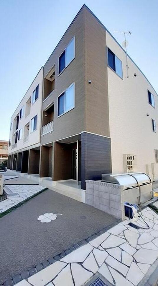 ファーストクローバー