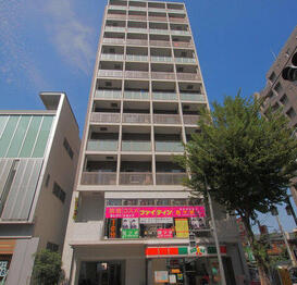 シャルール新宿