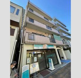 メゾンナカムラ