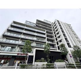 スカイティアライースト