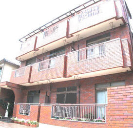 エクレール・フジタ