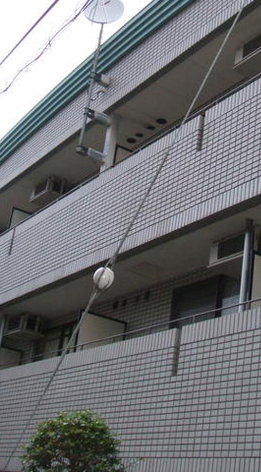 いしおかビル中央