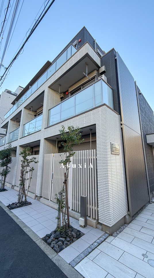 プレジールウエスト